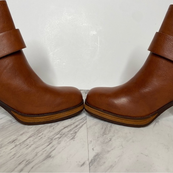 New! Korks Kork Ease Kari Faux Leather Heeled Bootie 11M - Picture 6 of 14